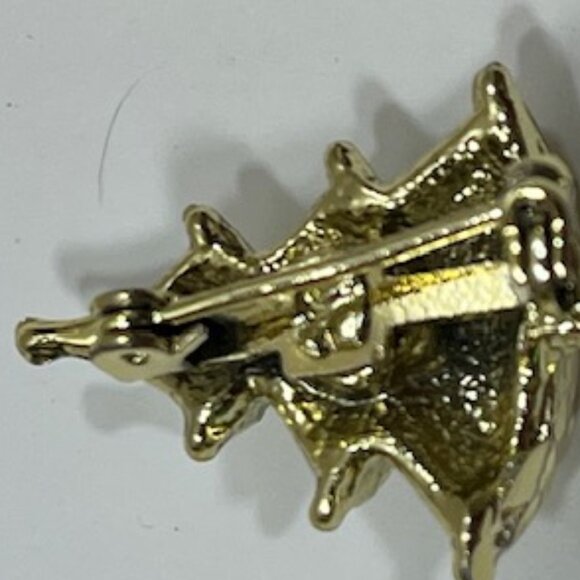 Classic Holiday Christmas Tree in Pot Brooch Pin Glittered Texture .75"x1.25" - Picture 8 of 10